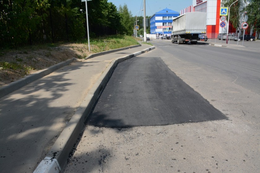 В Нахабино проверили выполнение муниципальной программы ремонта дорог